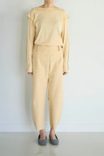 Load image into Gallery viewer, double jersey curve trouser
画像をギャラリービューアに読み込む, double jersey curve trouser

