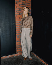 Load image into Gallery viewer, double waist cargo trouser
画像をギャラリービューアに読み込む, double waist cargo trouser