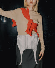 Load image into Gallery viewer, loop apron dress
画像をギャラリービューアに読み込む, loop apron dress