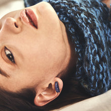 Load image into Gallery viewer, stand half moon pierced earring
画像をギャラリービューアに読み込む, stand half moon pierced earring