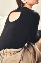 Load image into Gallery viewer, back circle L/S - silk rib
画像をギャラリービューアに読み込む, back circle L/S - silk rib