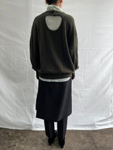 Load image into Gallery viewer, back circle knit sweater
画像をギャラリービューアに読み込む, back circle knit sweater