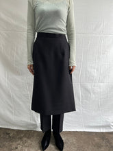 Load image into Gallery viewer, skirt over slacks
画像をギャラリービューアに読み込む, skirt over slacks