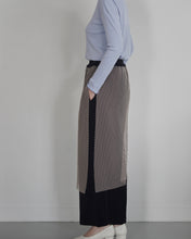 Load image into Gallery viewer, skirted trouser - mesh lace x velours jersey
画像をギャラリービューアに読み込む, skirted trouser - mesh lace x velours jersey
