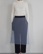 Load image into Gallery viewer, skirted trouser - mesh lace x velours jersey
画像をギャラリービューアに読み込む, skirted trouser - mesh lace x velours jersey
