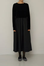 Load image into Gallery viewer, velours combi dress L/S
画像をギャラリービューアに読み込む, velours combi dress L/S
